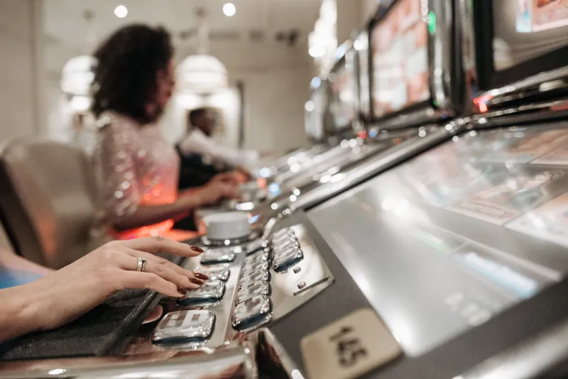 Why American Players Are Crossing the Atlantic (Digitally) for Their Casino Fix